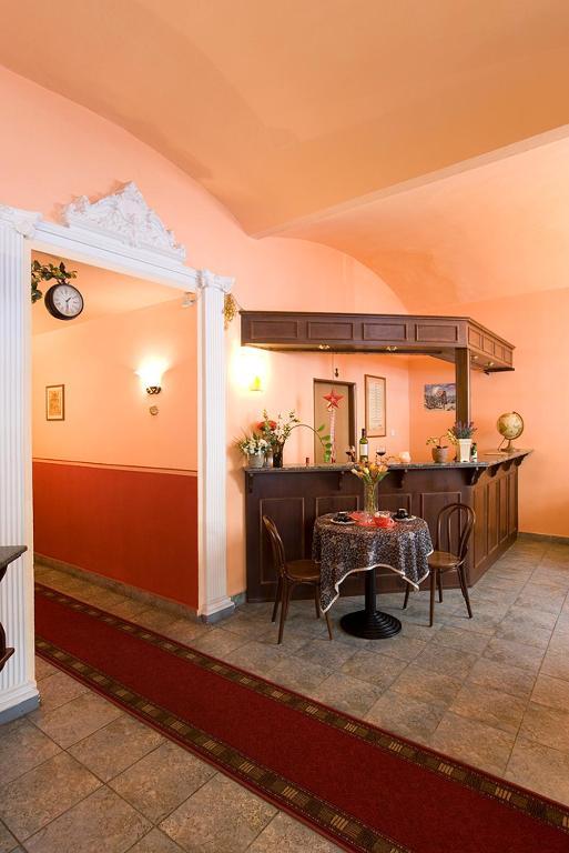 Hotel Columbo Прага Екстериор снимка